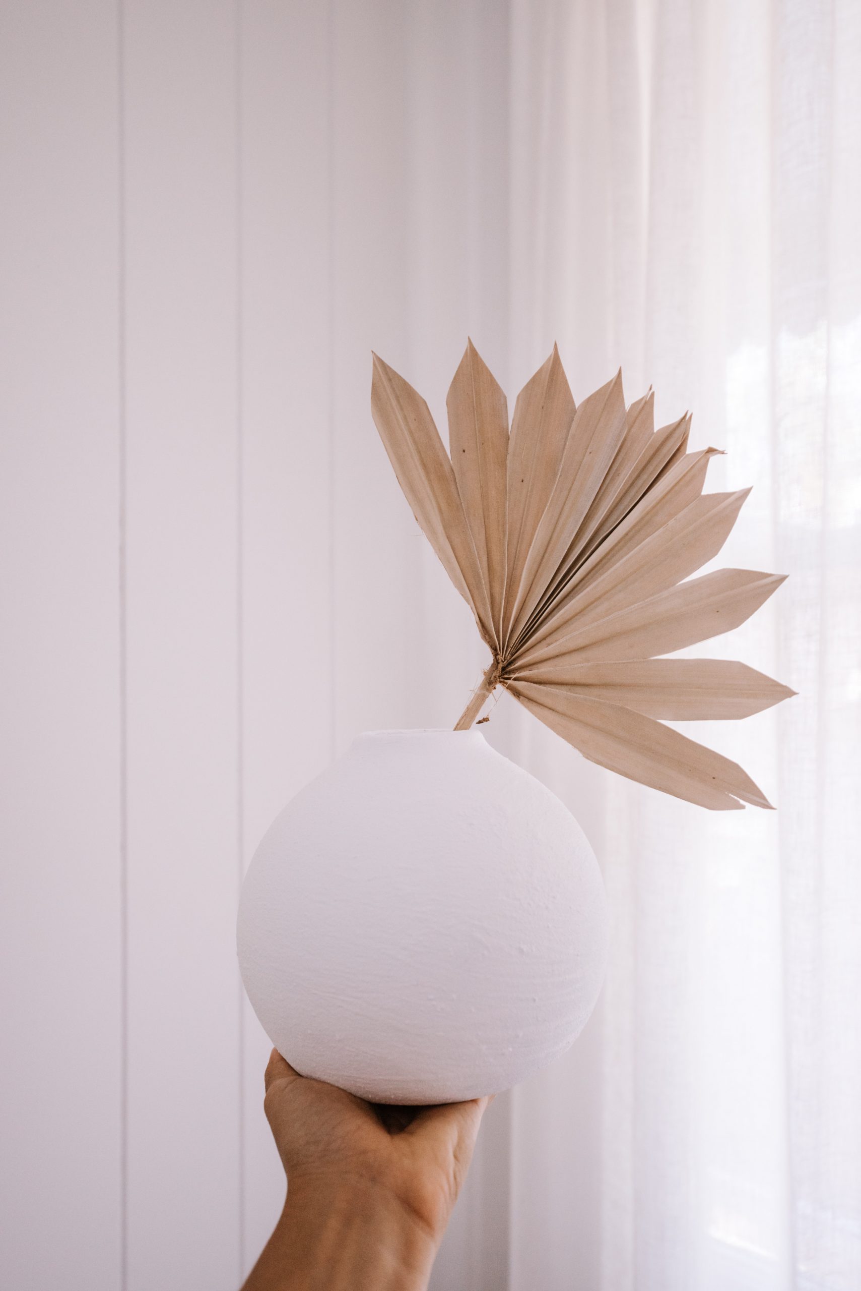 The Best Way To Whitewash Upcycled Vases (My Ceramic Effect Paint!)