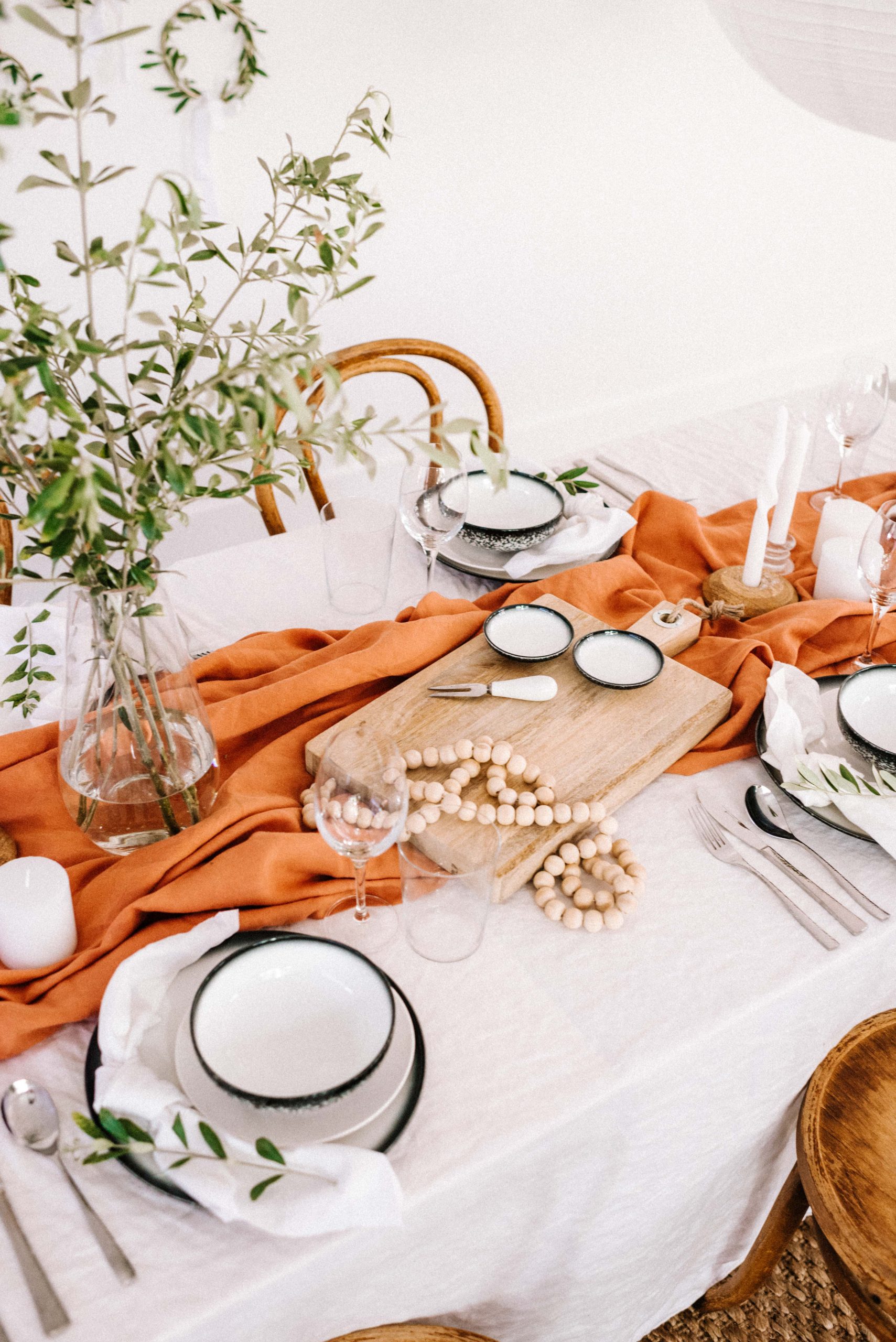 Tips & Tricks For Styling A Natural Festive Table