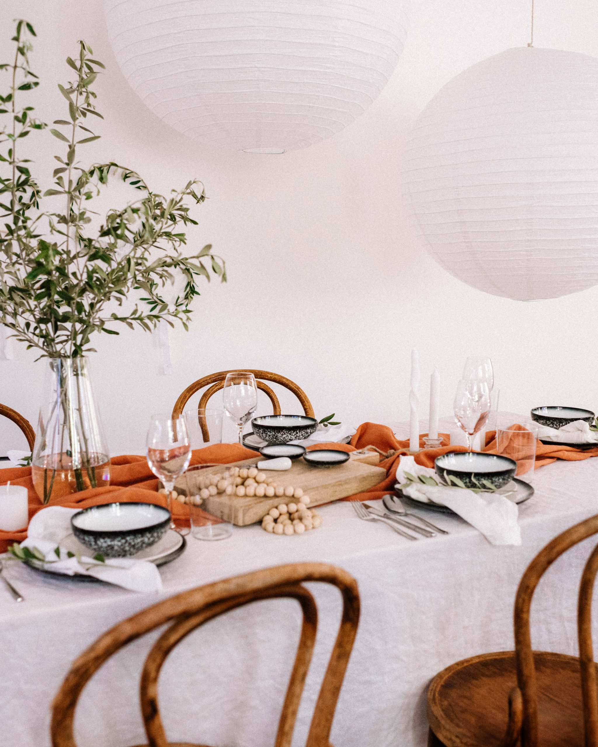 Tips & Tricks For Styling A Natural Festive Table