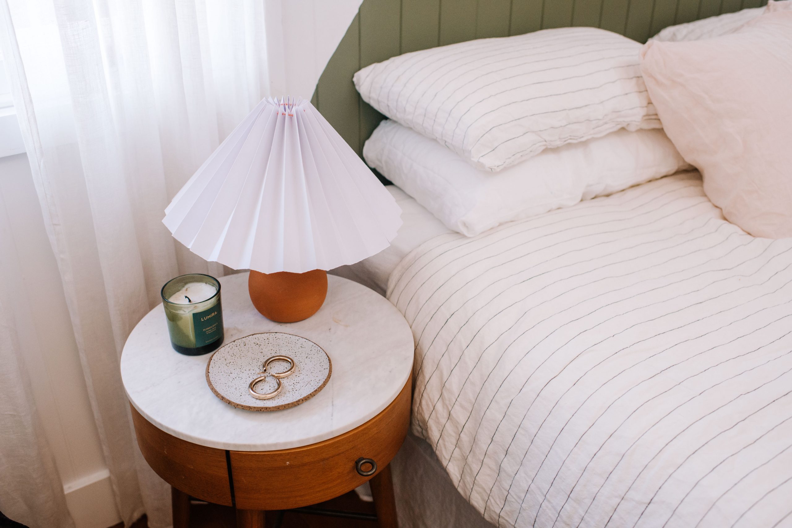 Make this Pleated Paper Lamp Shade