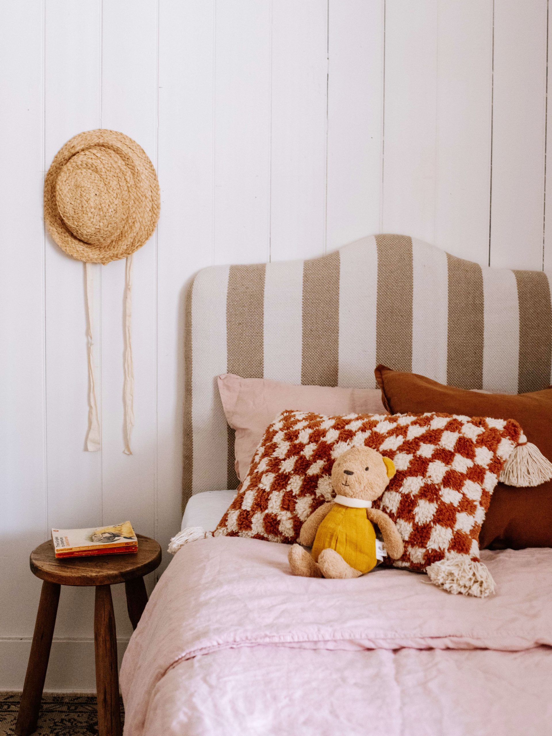How To Make An Upholstered Kids Headboard | Collective Gen, image size:1920x2560