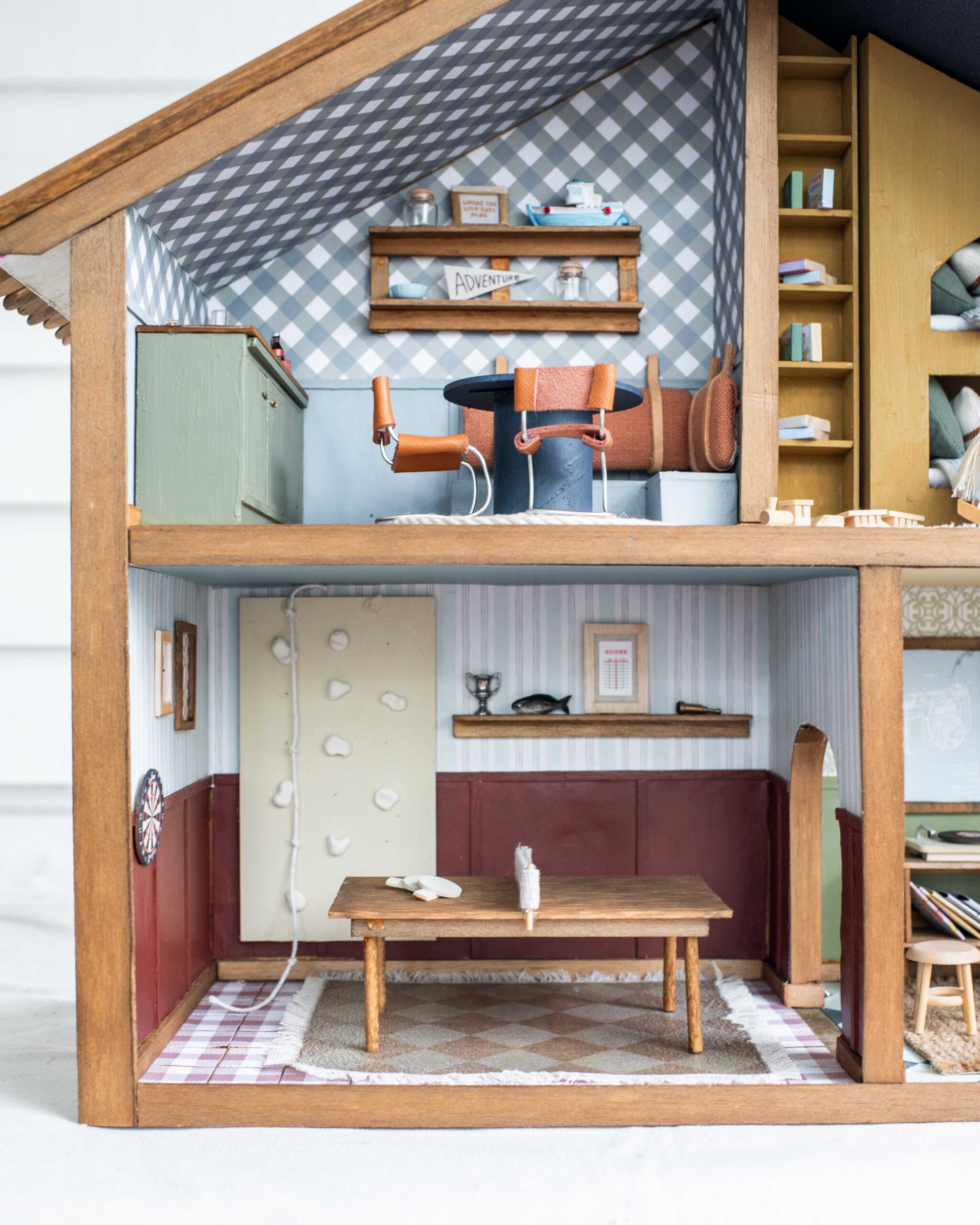 Mini Clubhouse (Boy's Dollhouse) Reveal!
